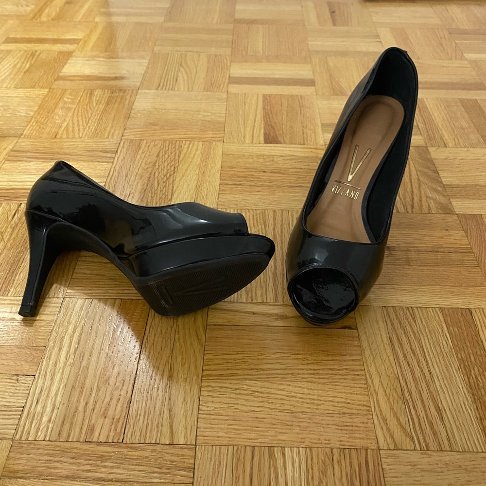 Black heels, size 7